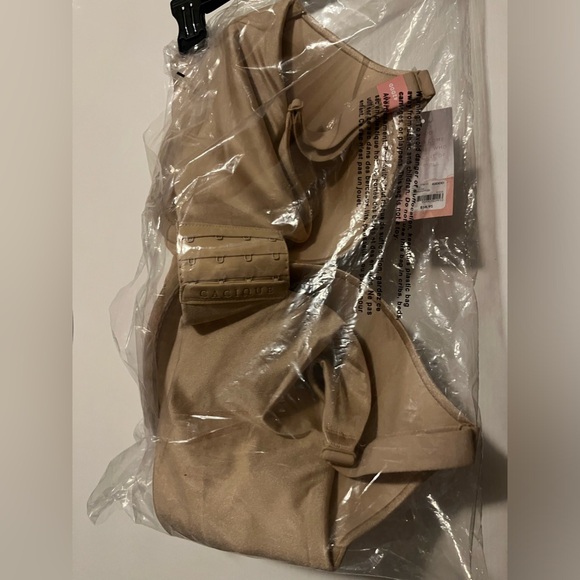 NWT Cacique Invisible Backsmoother Boost Plunge Bra nude 42DDD - Picture 5 of 6